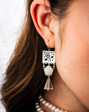 Aretes Piñata Y Papel Picado Blanca