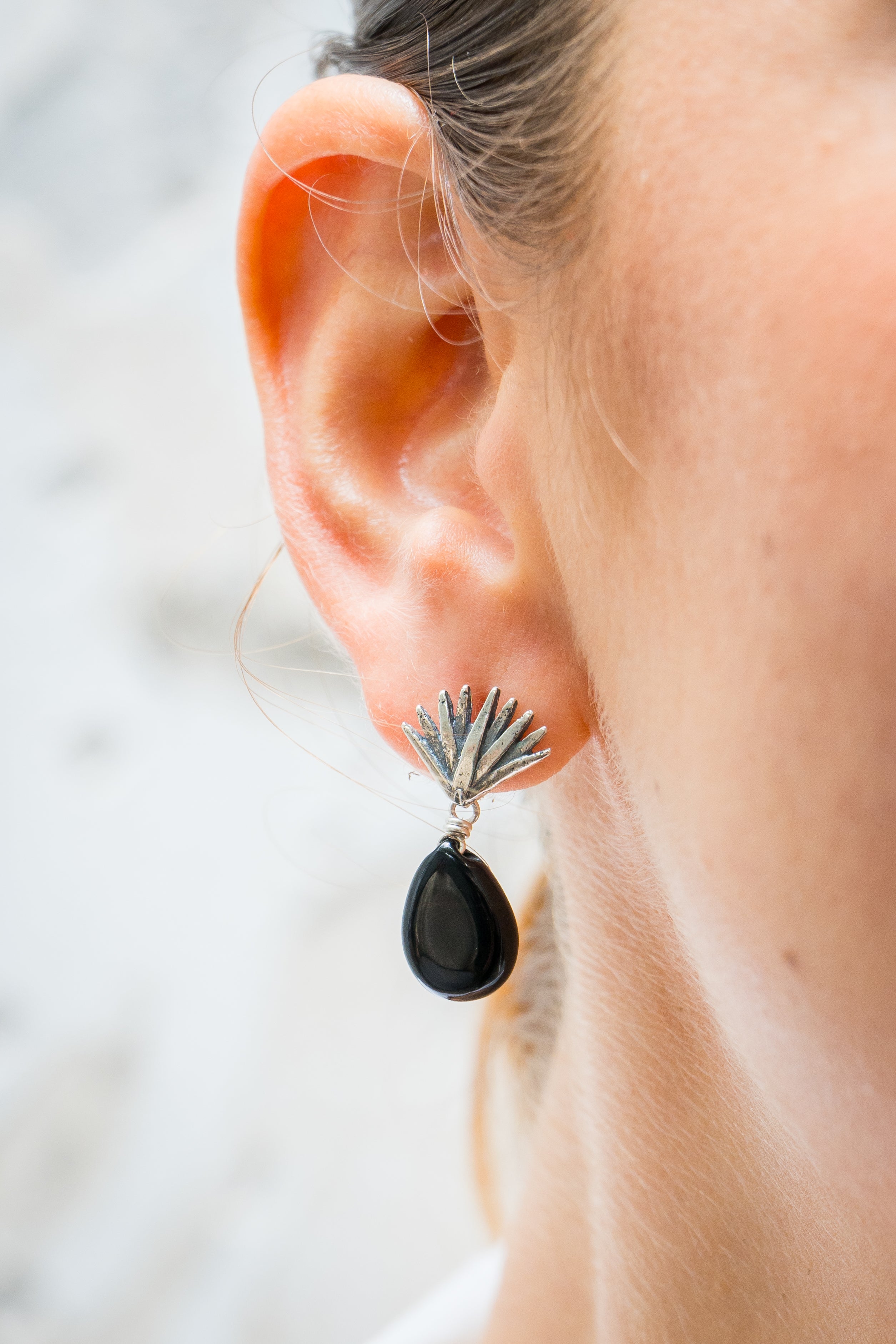 Aretes Agave Sueño 2.1 y gota ónix