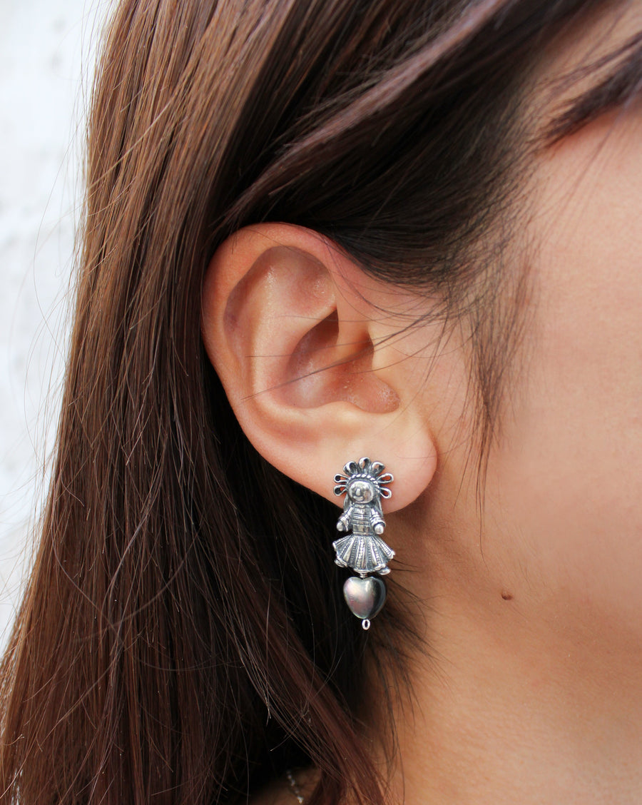 Aretes Muñeca y Corazón de Concha