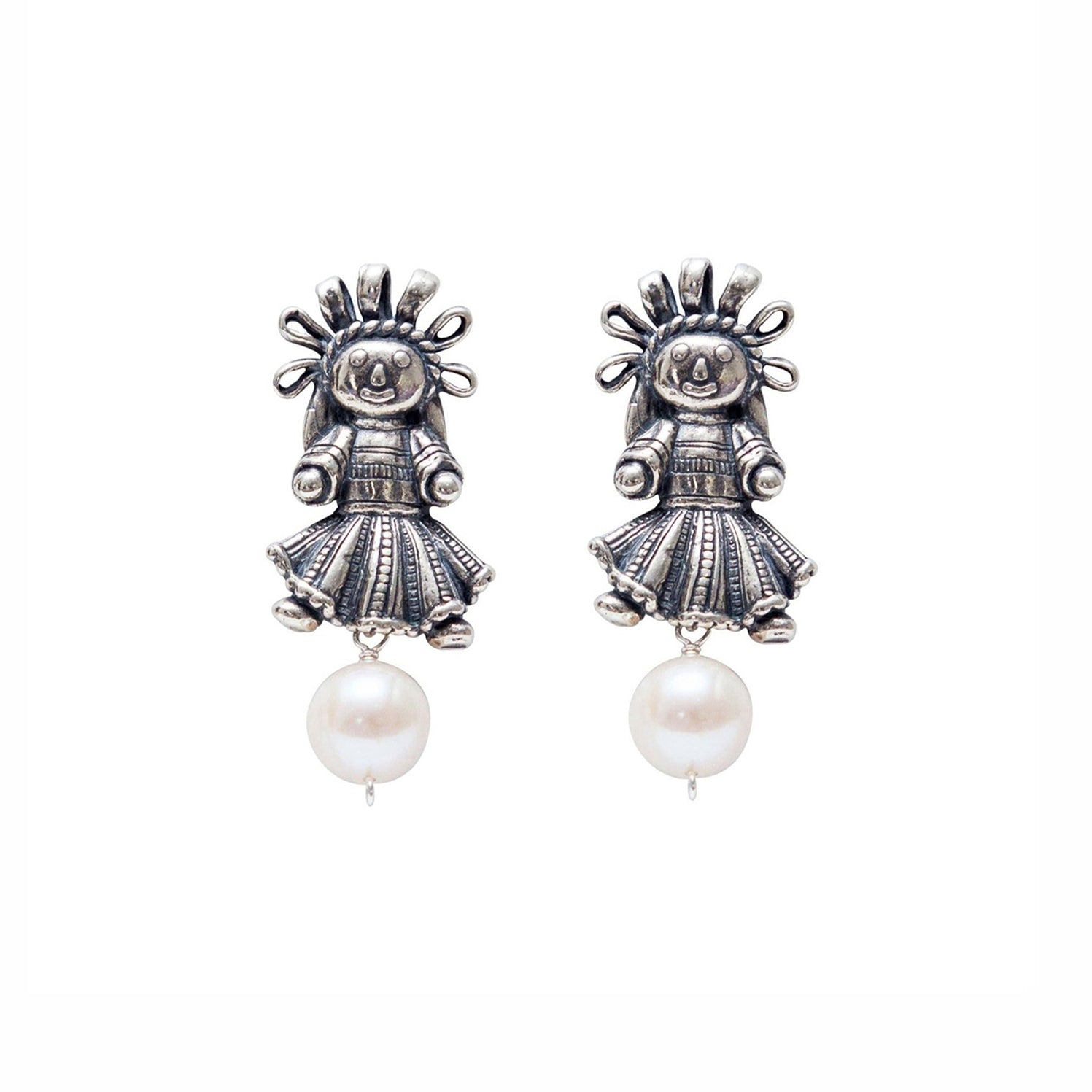 Aretes Muñeca Mediana con Perla