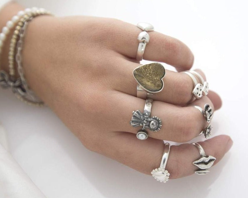 Anillo Muñeca Mini y Perla Gabriela Sánchez Anillo