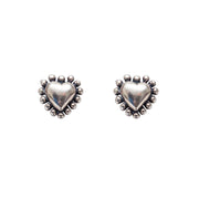Aretes Corazón con Puntos Gabriela Sánchez Aretes