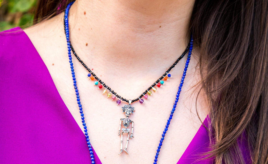 Collar Calaca con flores Gabriela Sánchez Collar