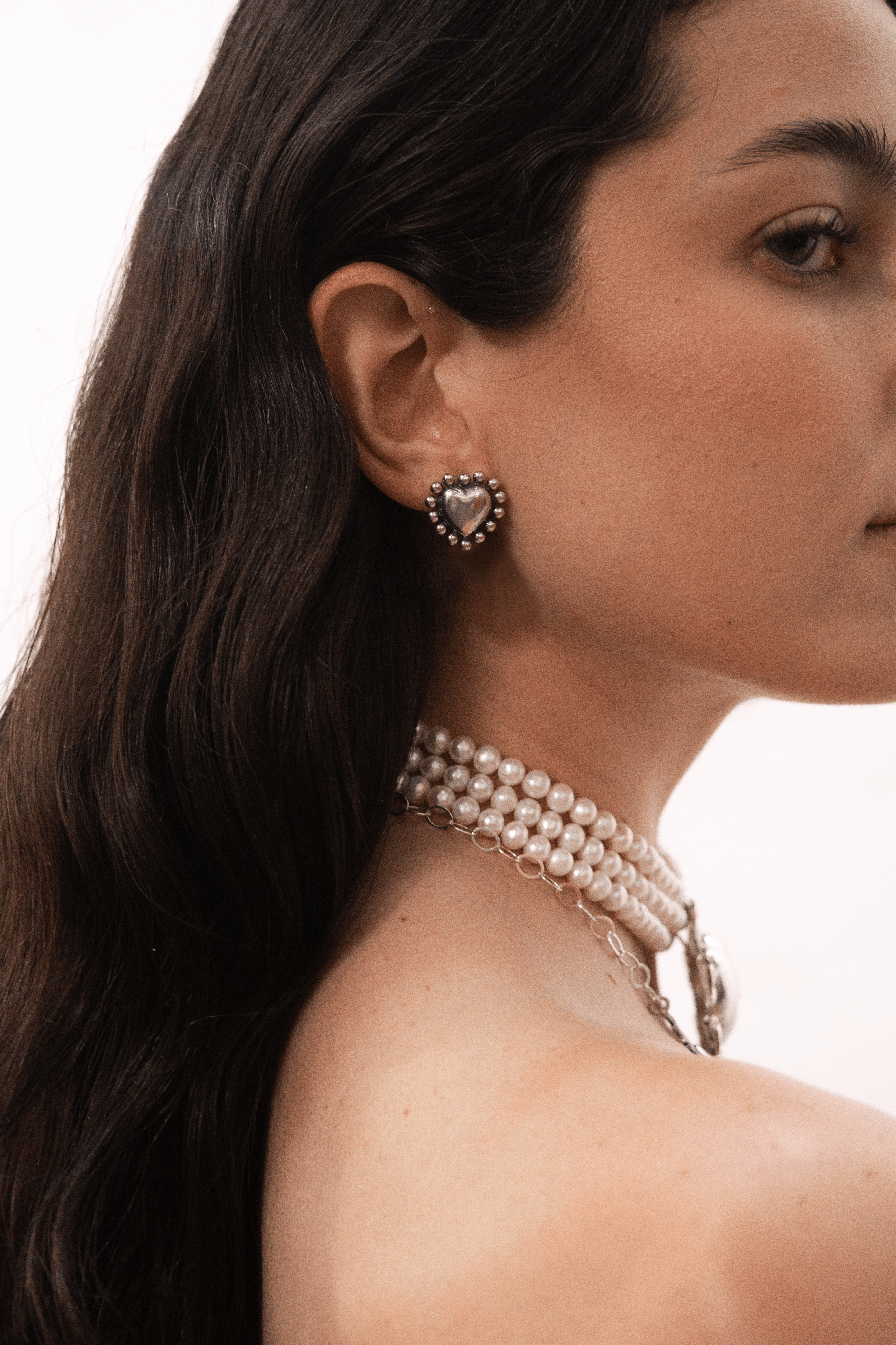 Aretes Corazón con Puntos Mediano