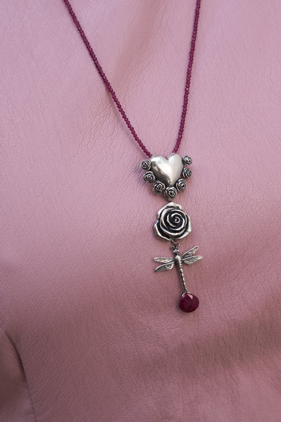 Collar Libélula Corazón