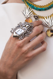 Anillo Virgen con Flores