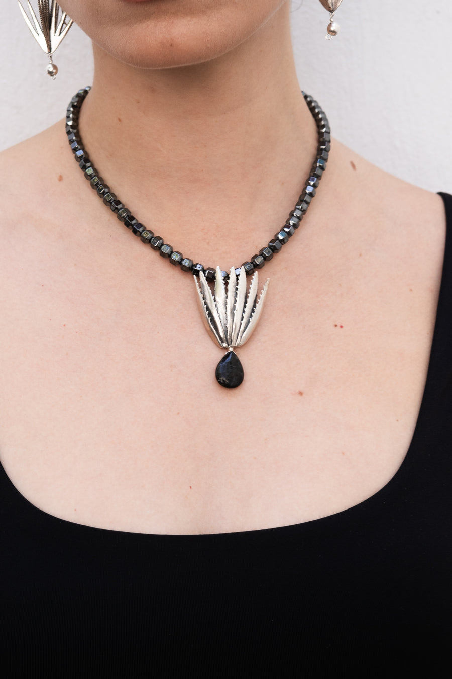 Collar Agave Negro