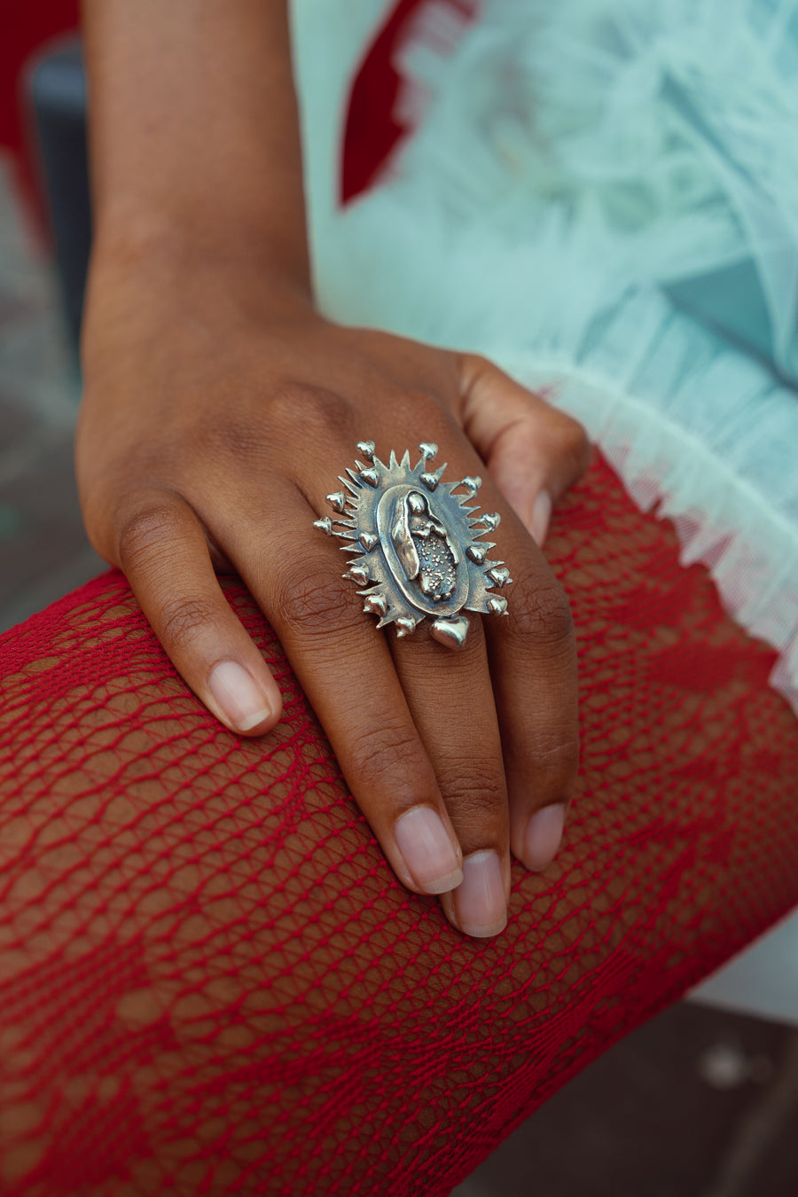 Anillo Virgen con Corazones