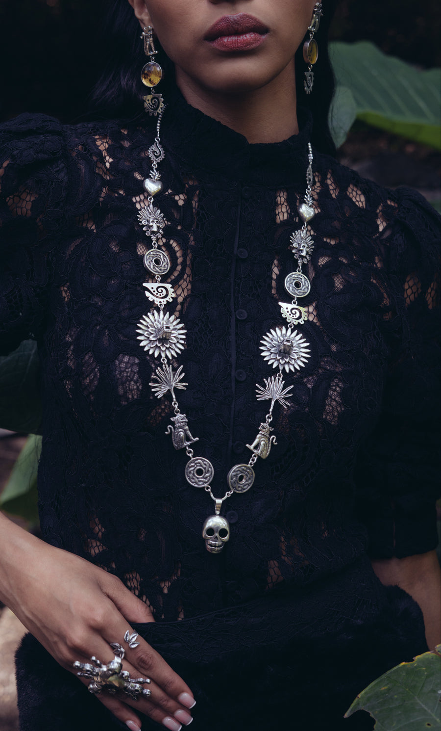 Collar Vida con Raíz