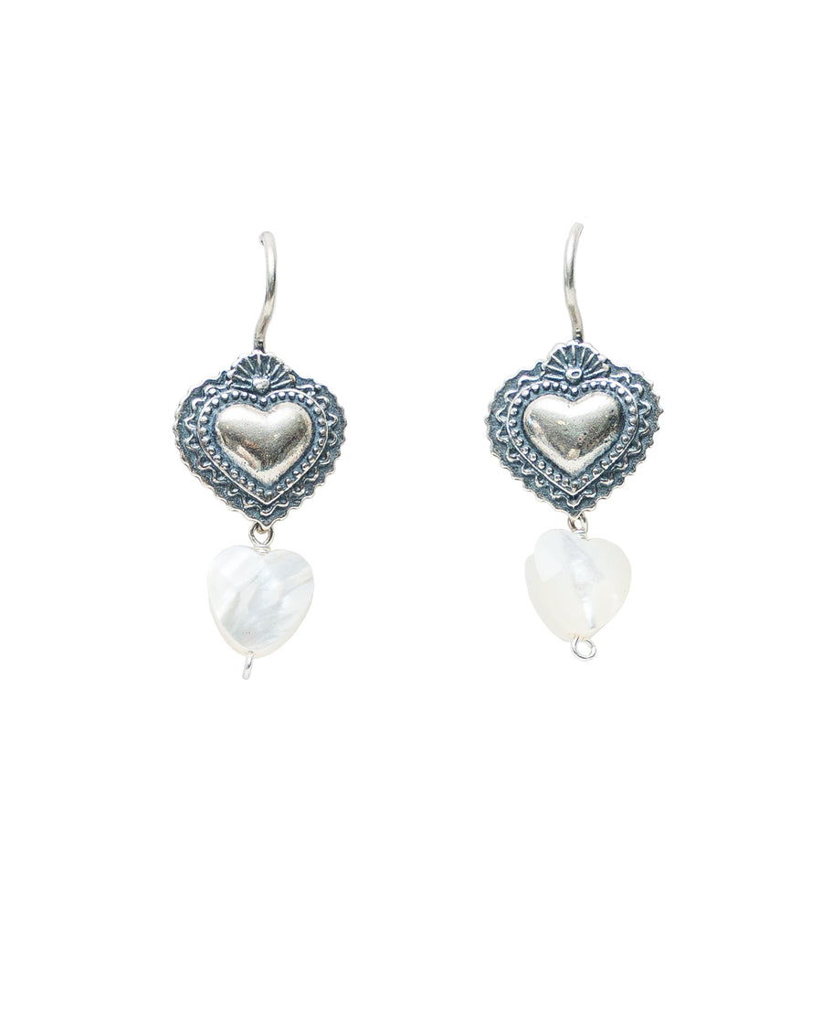Aretes Corazón Bordado Blanco