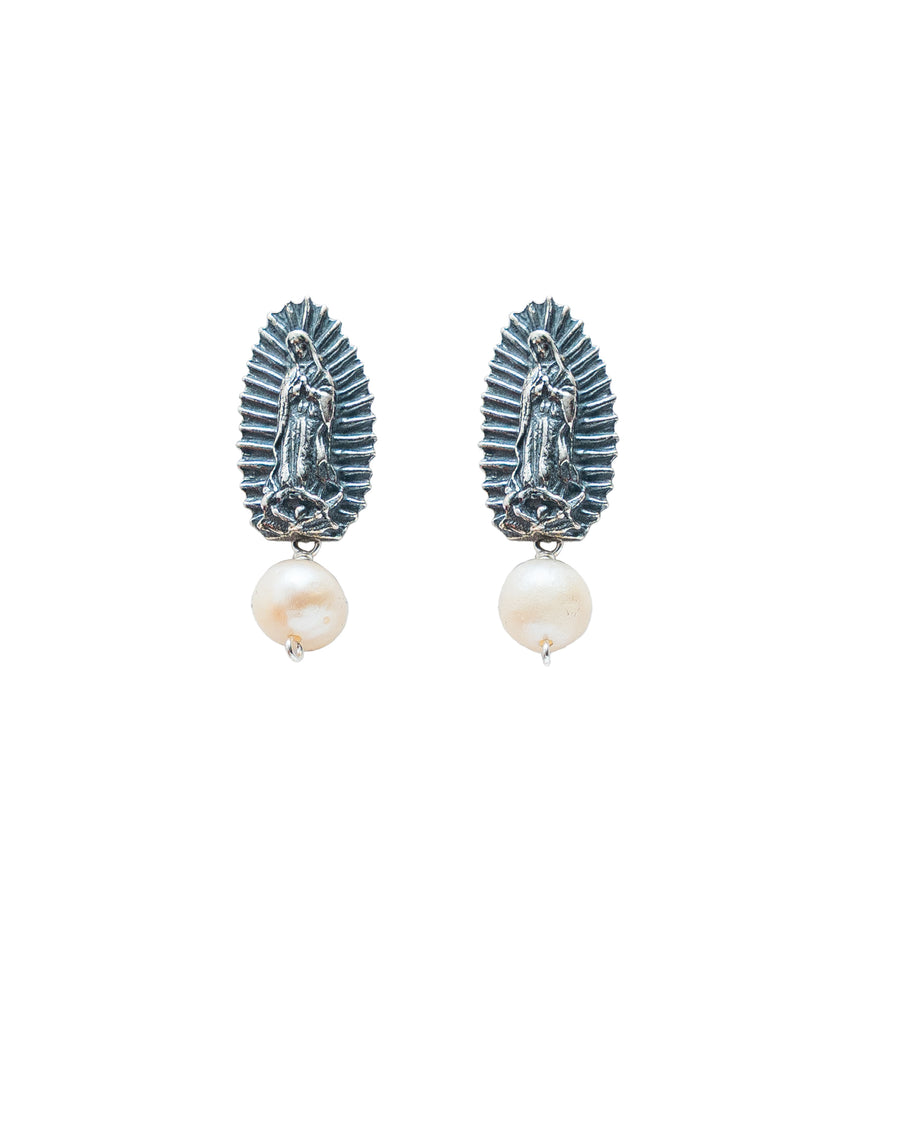 Aretes Divina Compañía