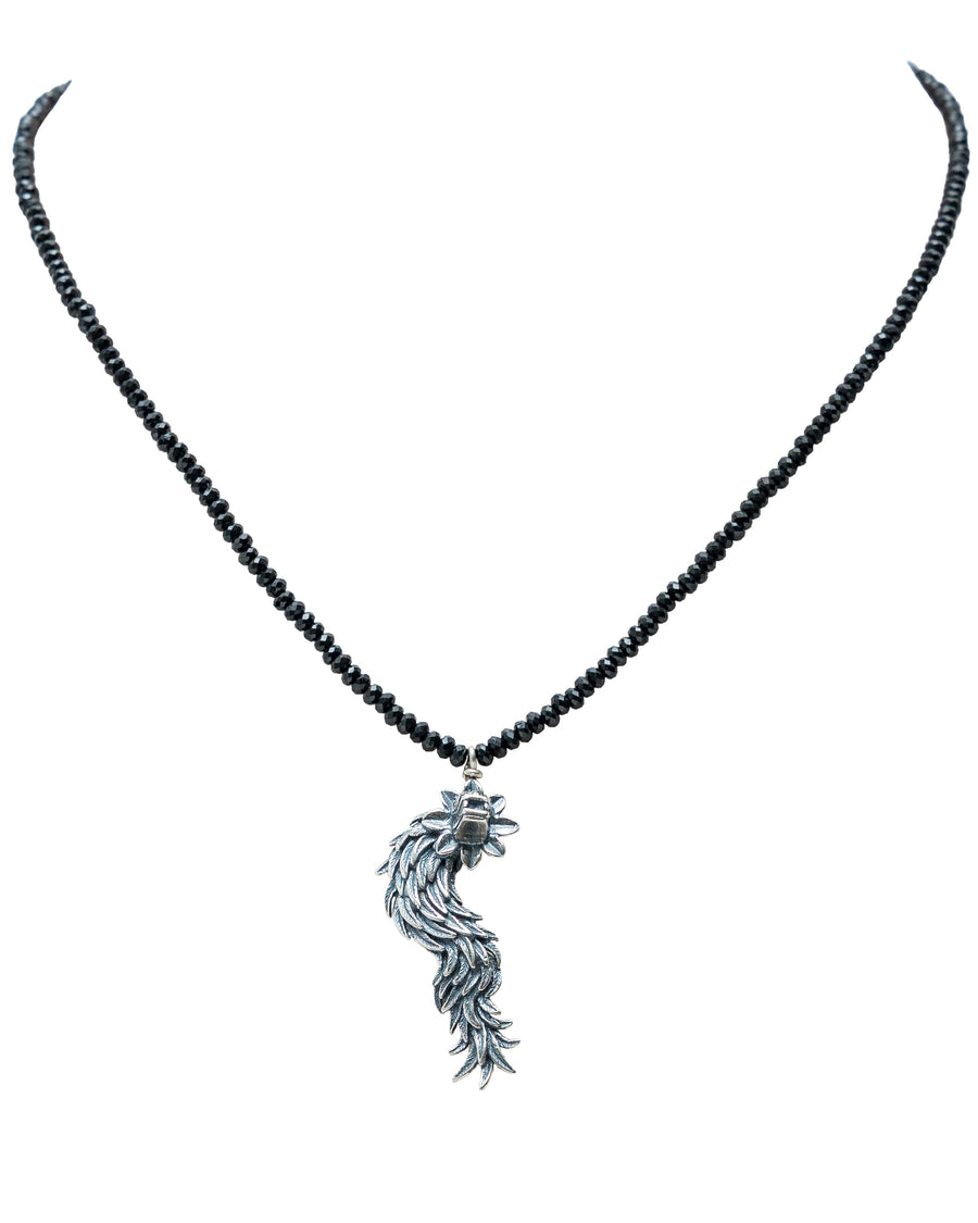Collar Guardián Emplumado