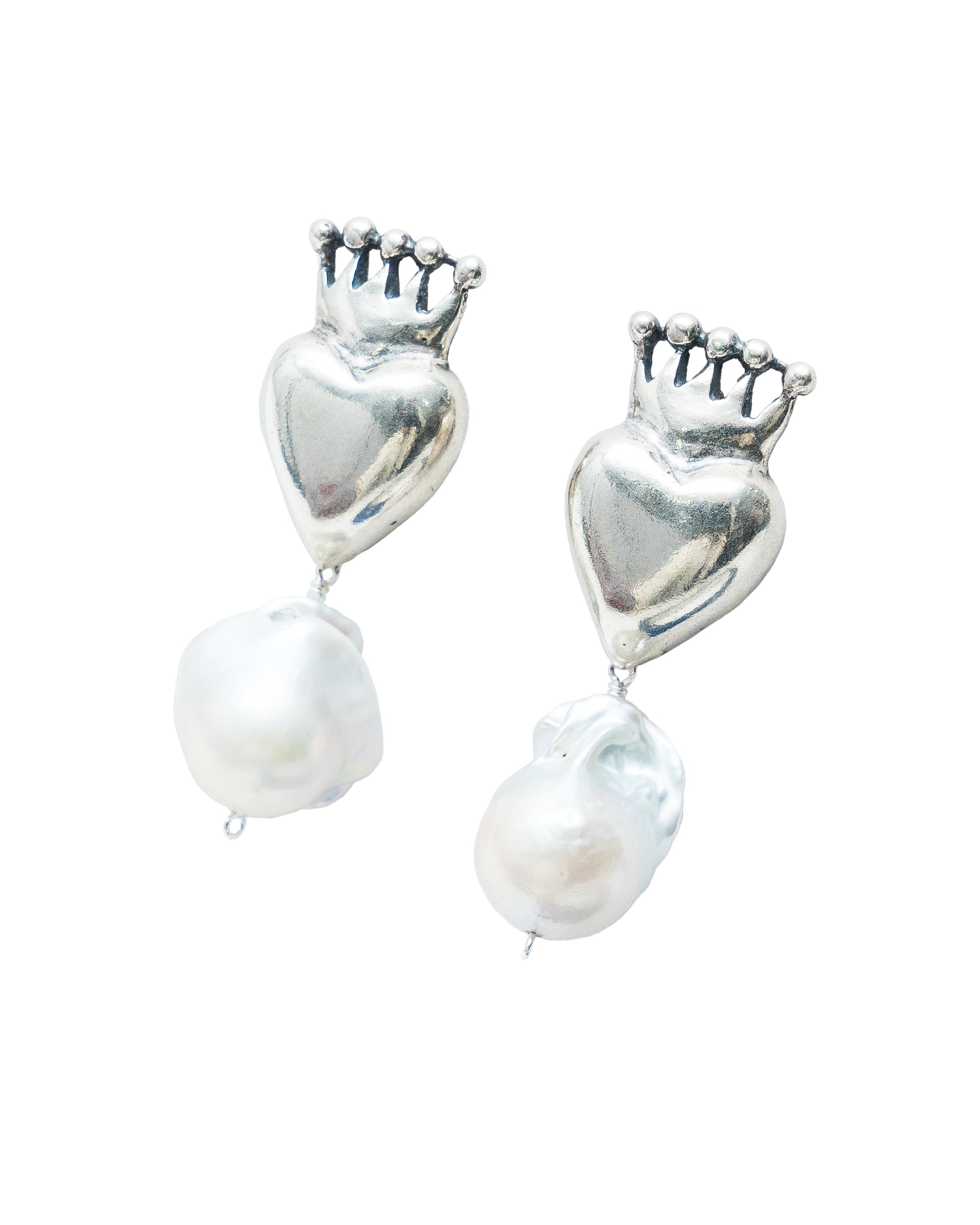 Aretes Corazón Corona Perla Barroca