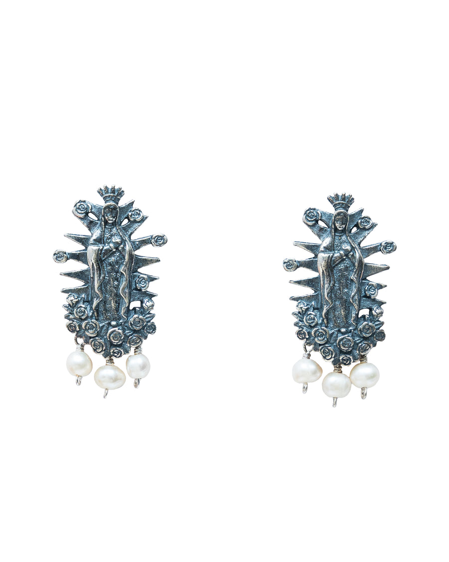 Aretes Virgen con rosas poste 3 perlas