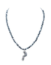 Collar Escudo Emplumado