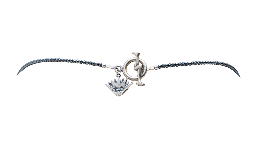 Collar Escudo Emplumado