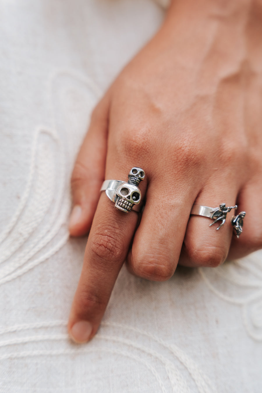 Anillo Tiburcio y Doña Tomasa