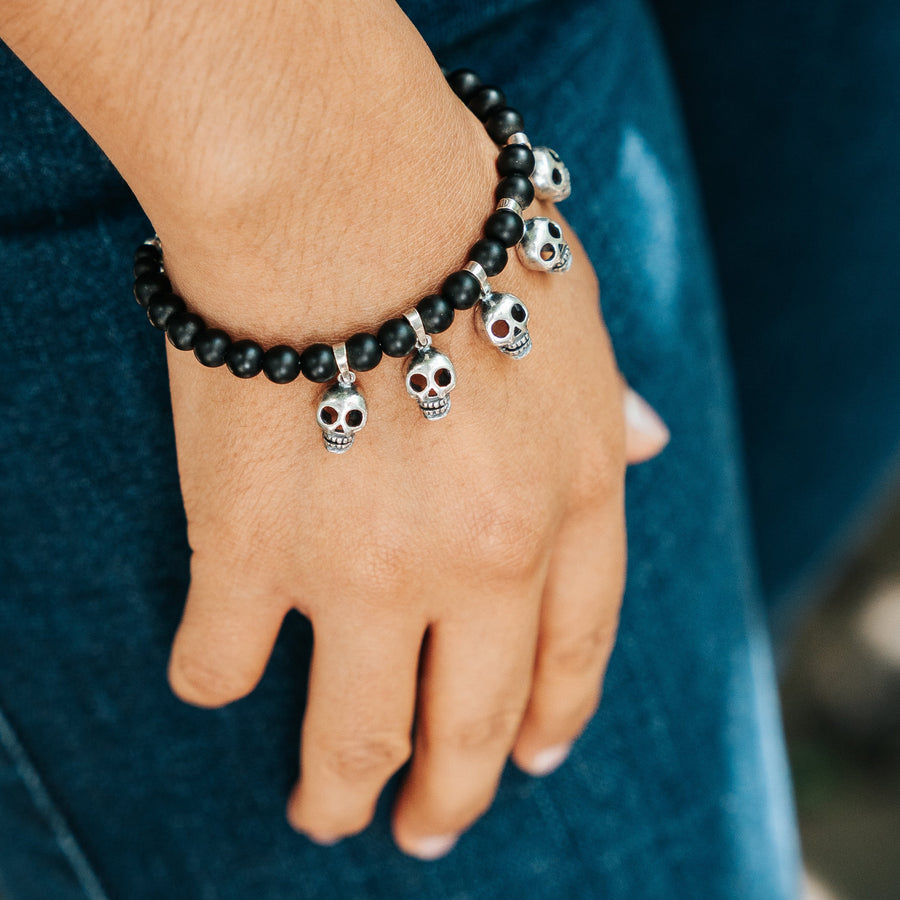 Pulsera Cráneos de Barro Negro