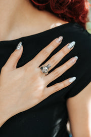 Anillo Tiburcio y Doña Tomasa