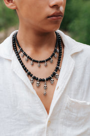 Collar Cráneos de barro negro