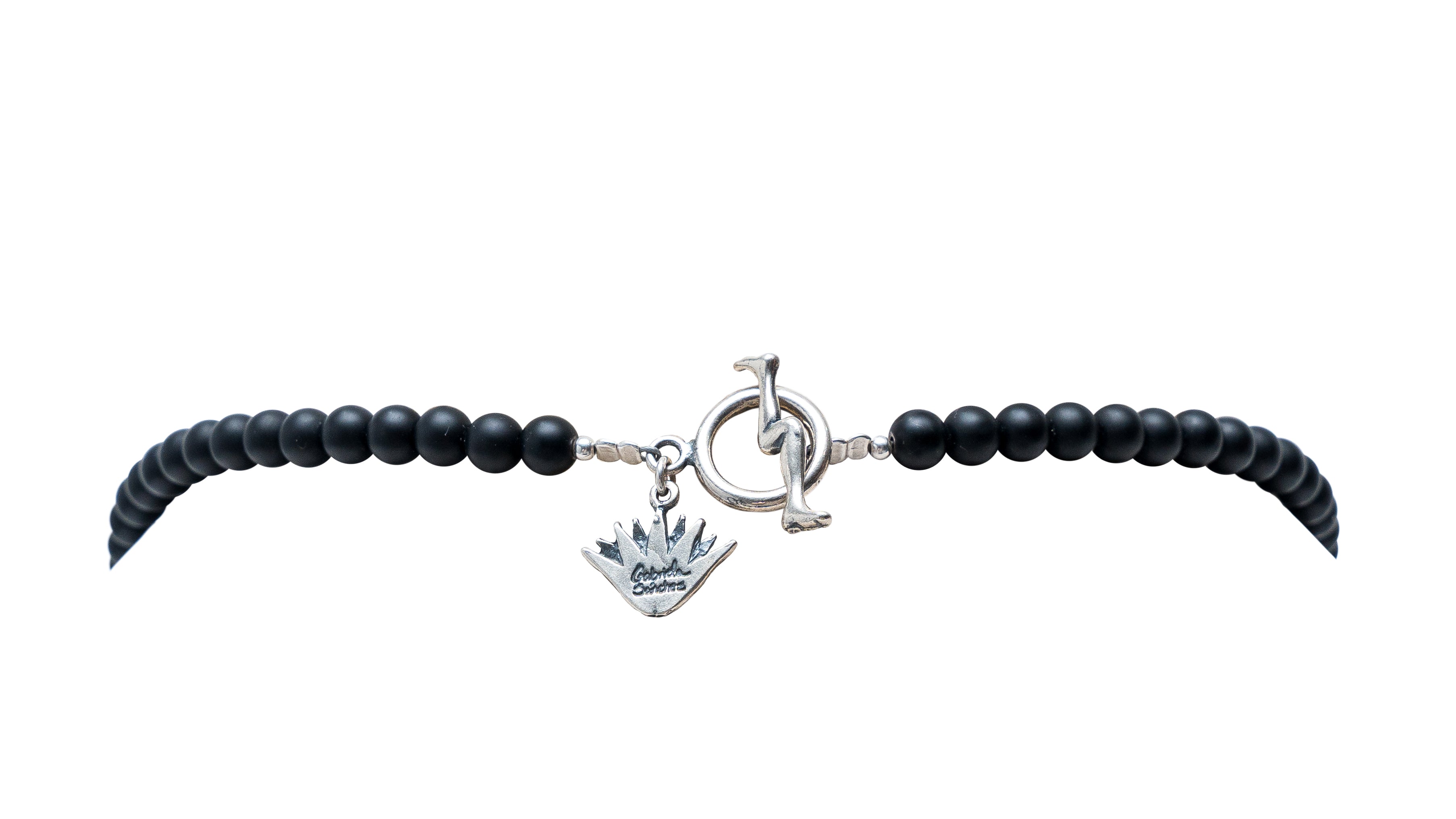 Collar Cráneos de barro negro