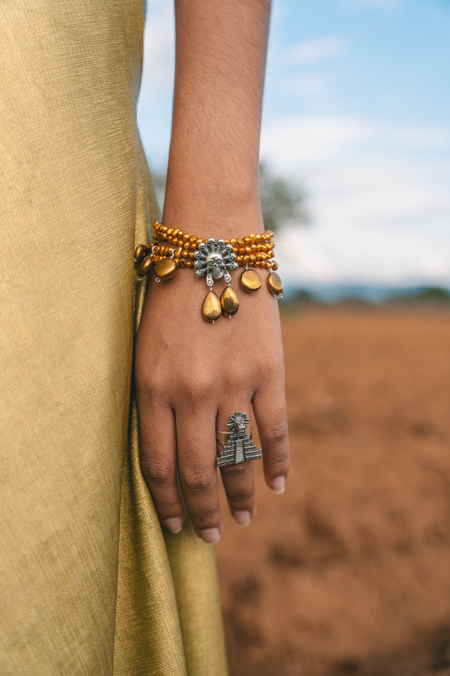Pulsera Granos Dorados