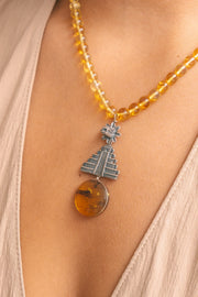 Collar Pirámide del Sol