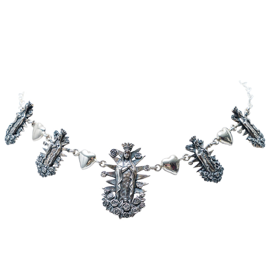 Collar Virgen con Rosas y Corazones