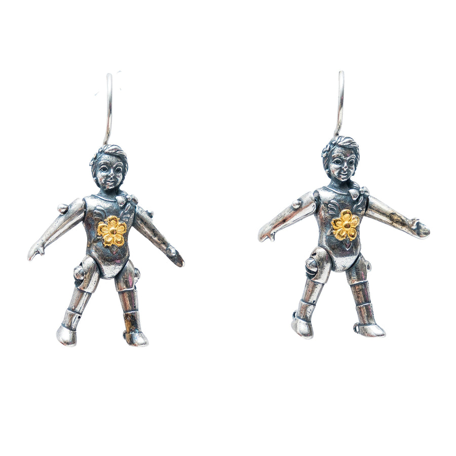 Aretes Muñeca de Cartón Mediana