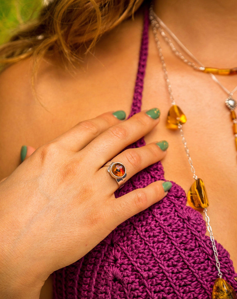 Anillo Círculo de Ámbar Mini Gabriela Sánchez Anillo