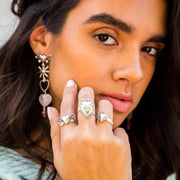 Anillo Corazón con Flores Gabriela Sánchez Anillo