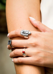 Anillo Virgen con Corazón Gabriela Sánchez Anillo