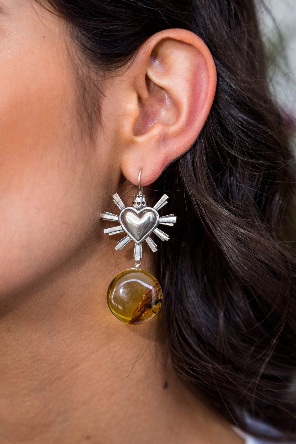 Aretes Corazón Querido México que Resplandece Gabriela Sánchez Aretes