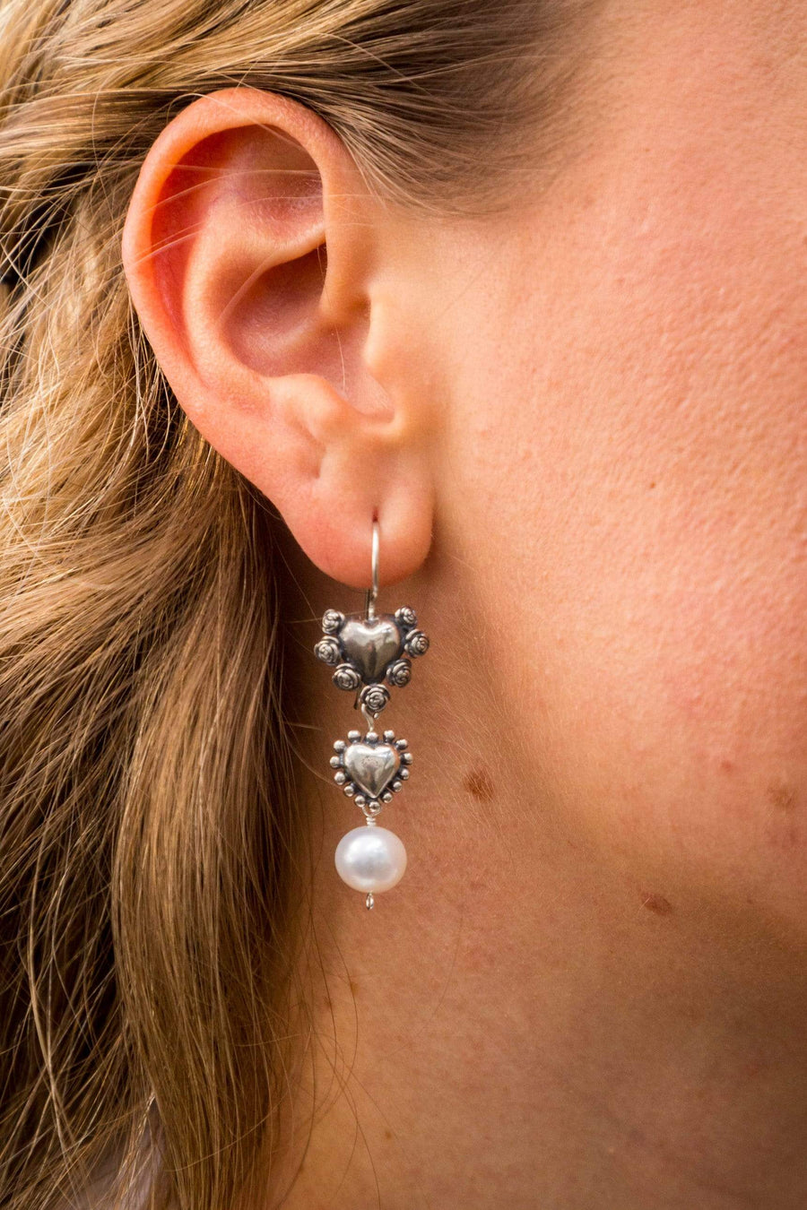 Aretes Corazones Perla Gabriela Sánchez Aretes