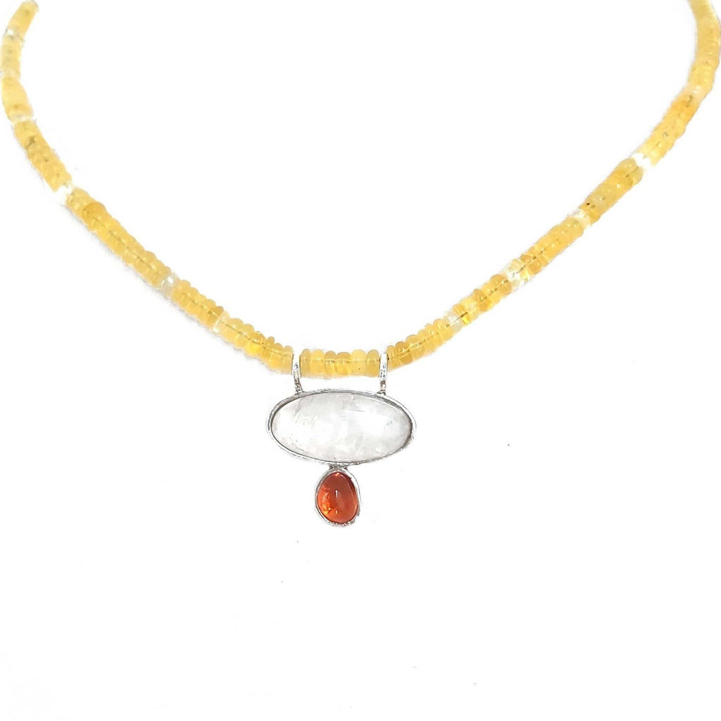 Collar Ópalo Arcoíris Diecisiete Gabriela Sánchez Collar